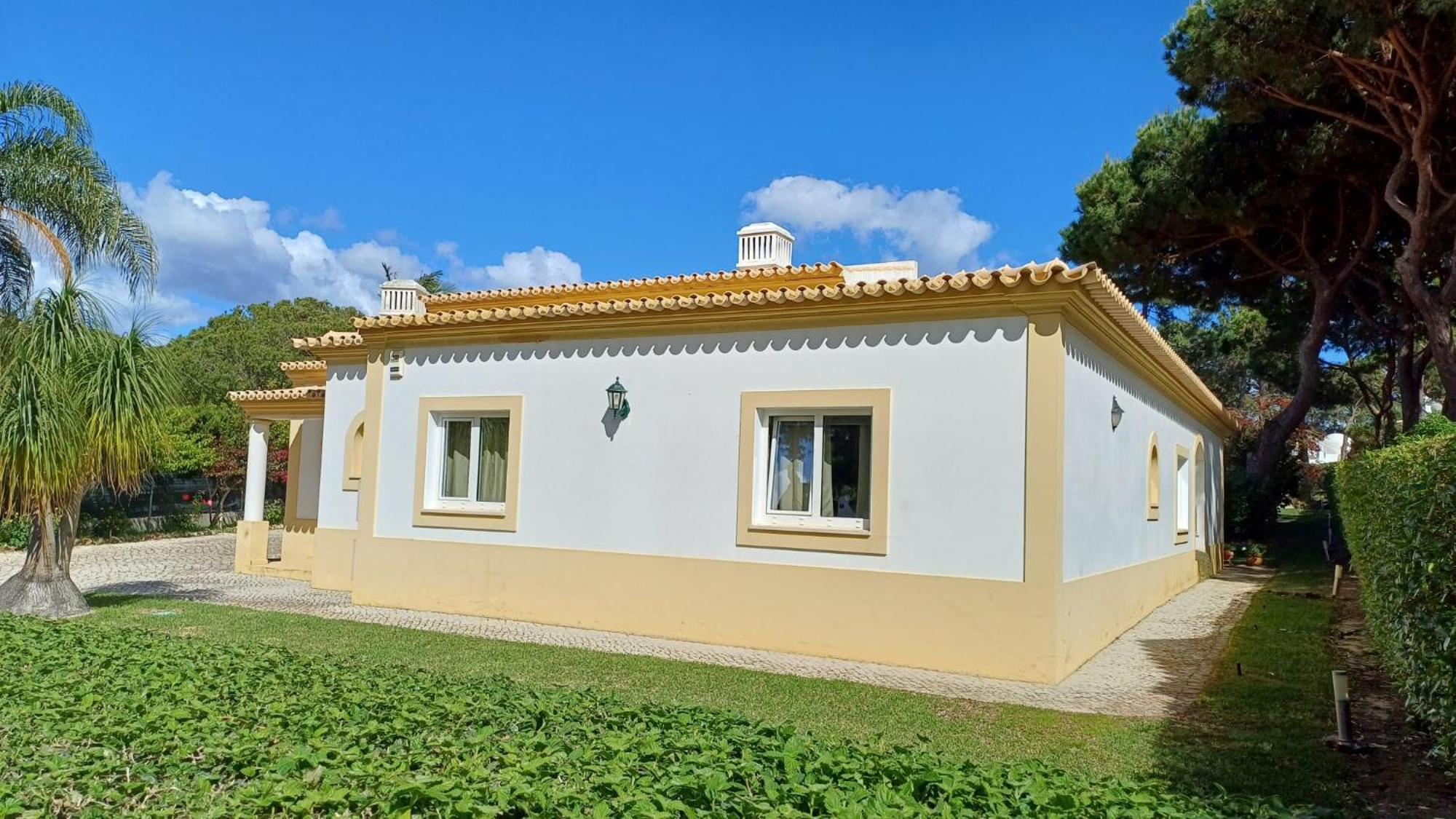 The Pinewood Villa Vilamoura Exterior photo